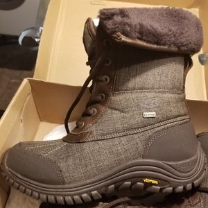UGG Adirondack II Winter boot waterproof